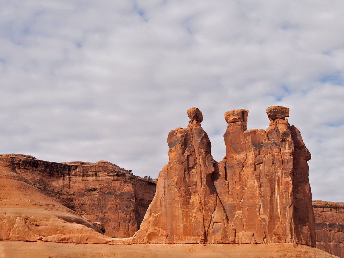 Arches drive through